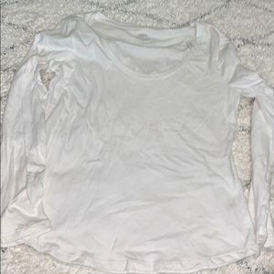 NWT Long Sleeve Tee Sz M (5/$35)